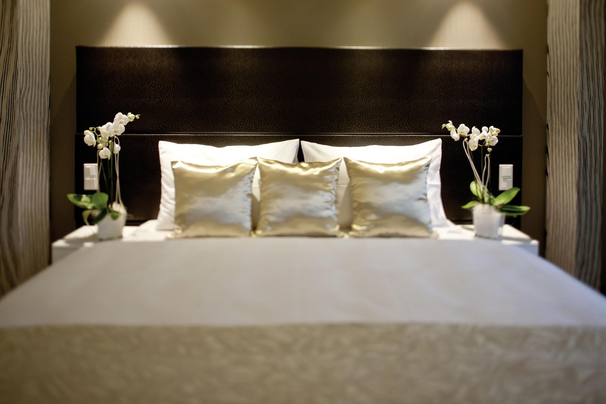 Radisson Blu Park Royal Palace Hotel 4*