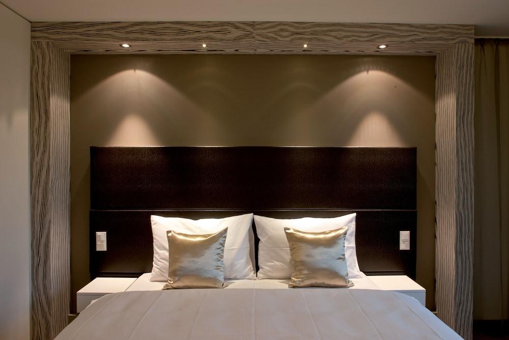 Radisson Blu Park Royal Palace Hotel