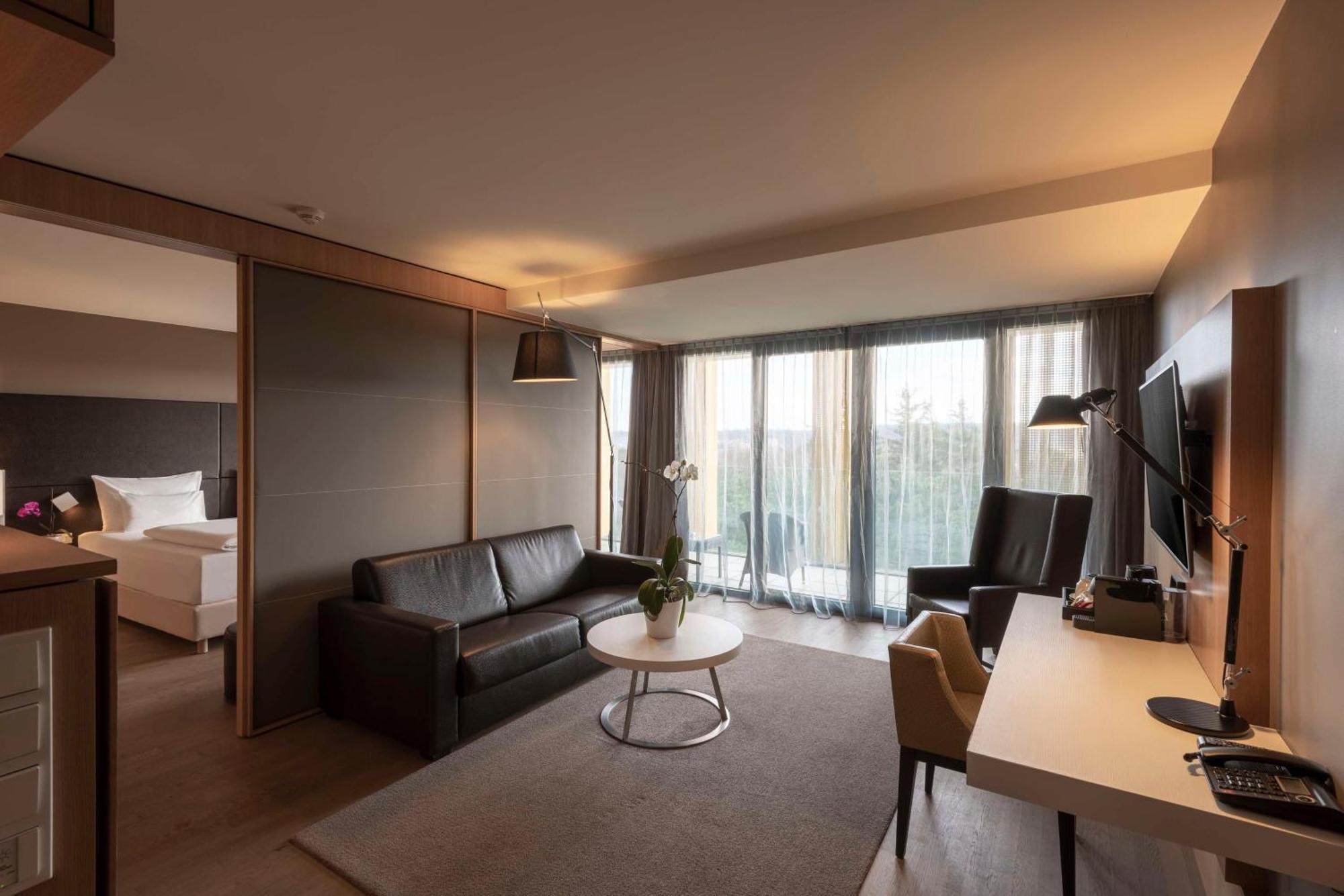 Radisson Blu Park Royal Palace Hotel