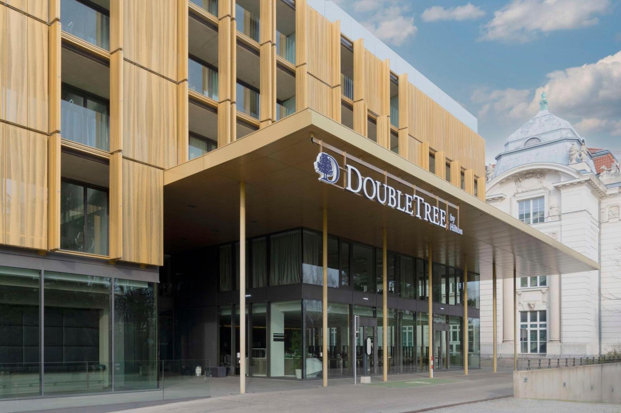 Hotel Radisson Blu Park Royal Palace 4*