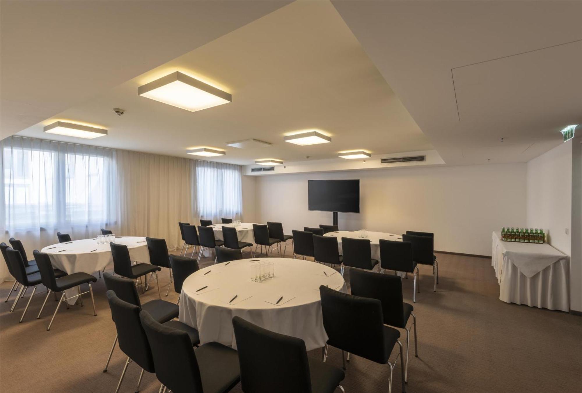 Hotel Radisson Blu Park Royal Palace
