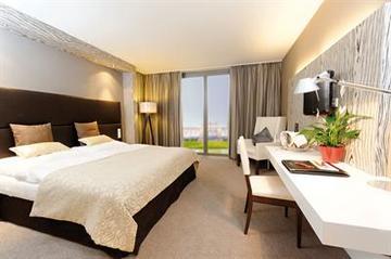 Hotel Radisson Blu Park Royal Palace 4*